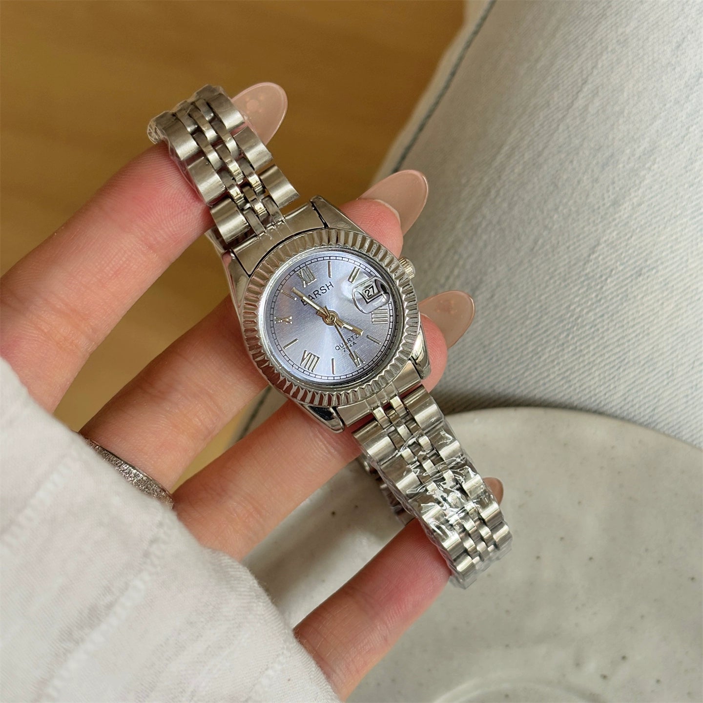 Mariyah Classic Calendar Watch - Silver Band Blue Dial (Roman) [GQXNF39Y]