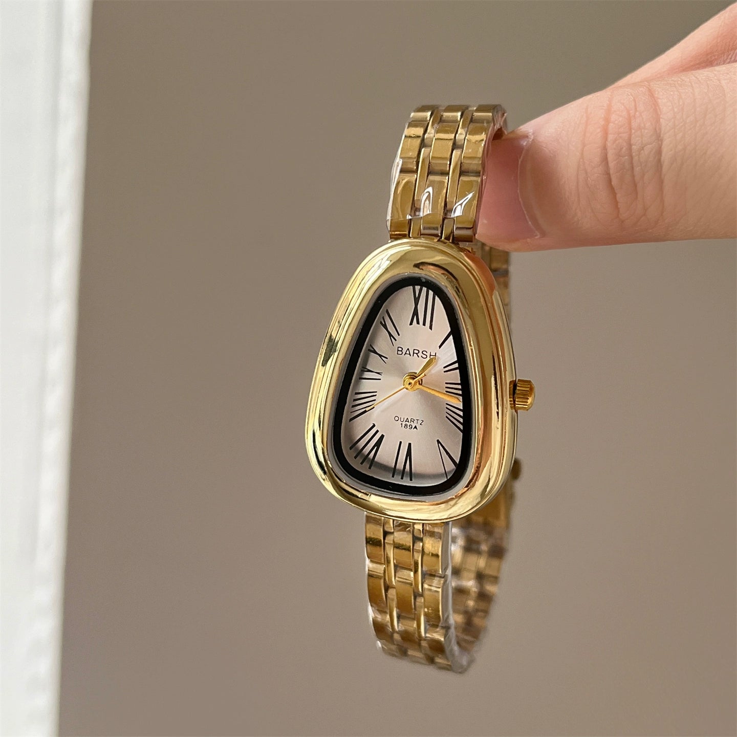 Kenadie Vintage Snake Head Watch - Gold Steel Strap, White Face (Type A) [Z1FXJQNG]