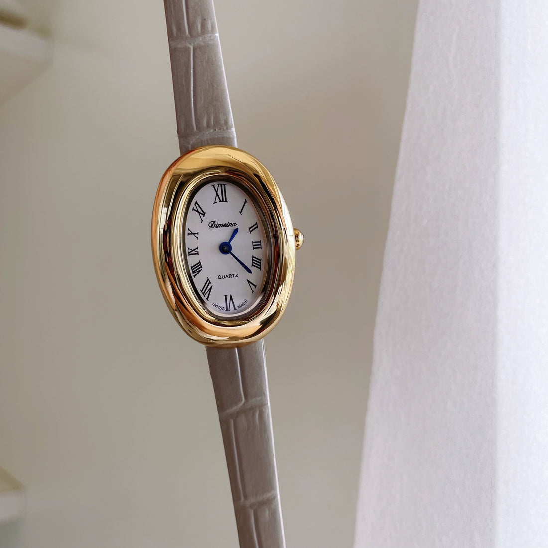 Hinda Vintage Oval Watch [KEXUGDXC]