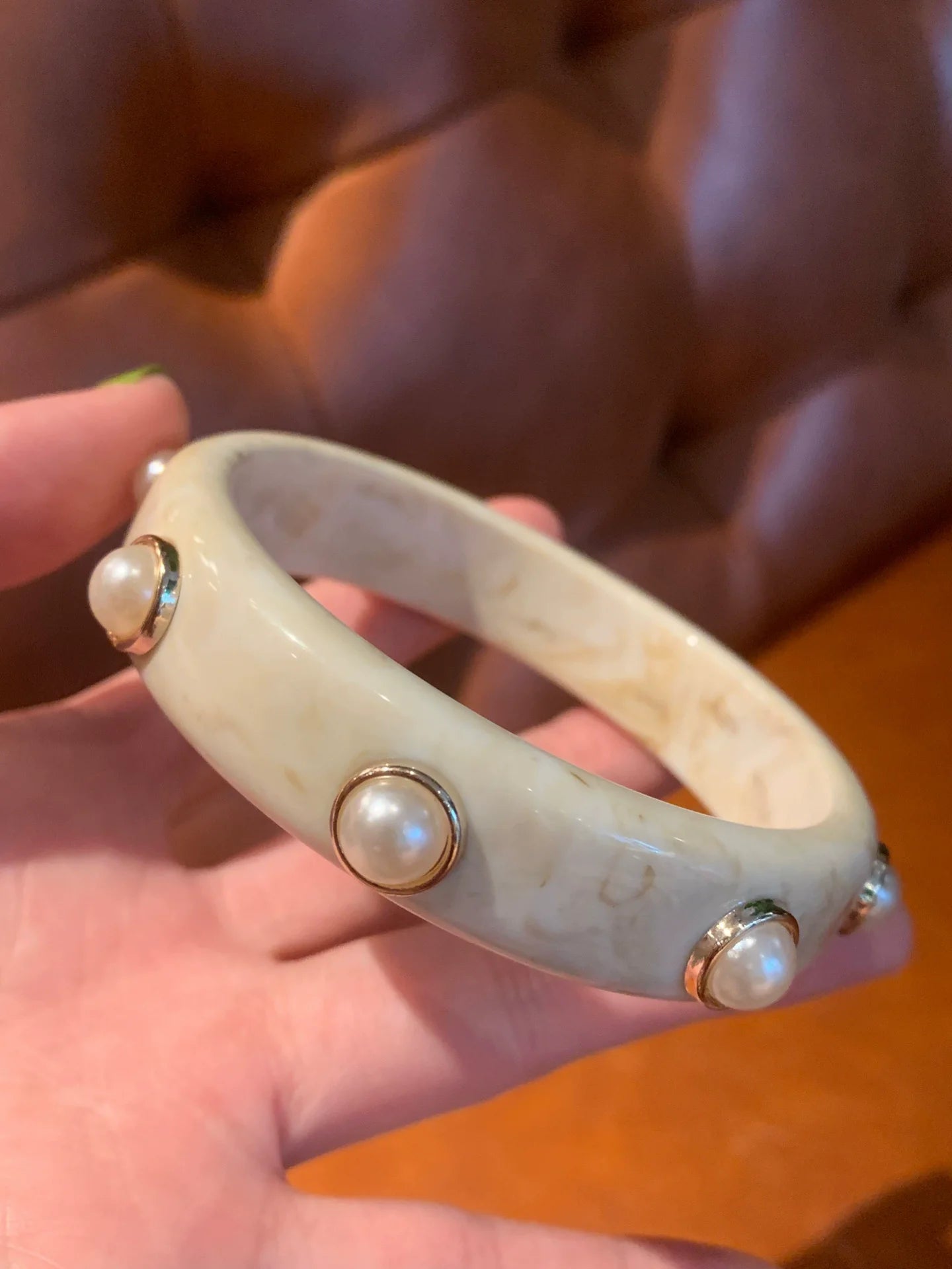 Willamina Bohemian Pearl Bangle - Narrow Cream White Pearl