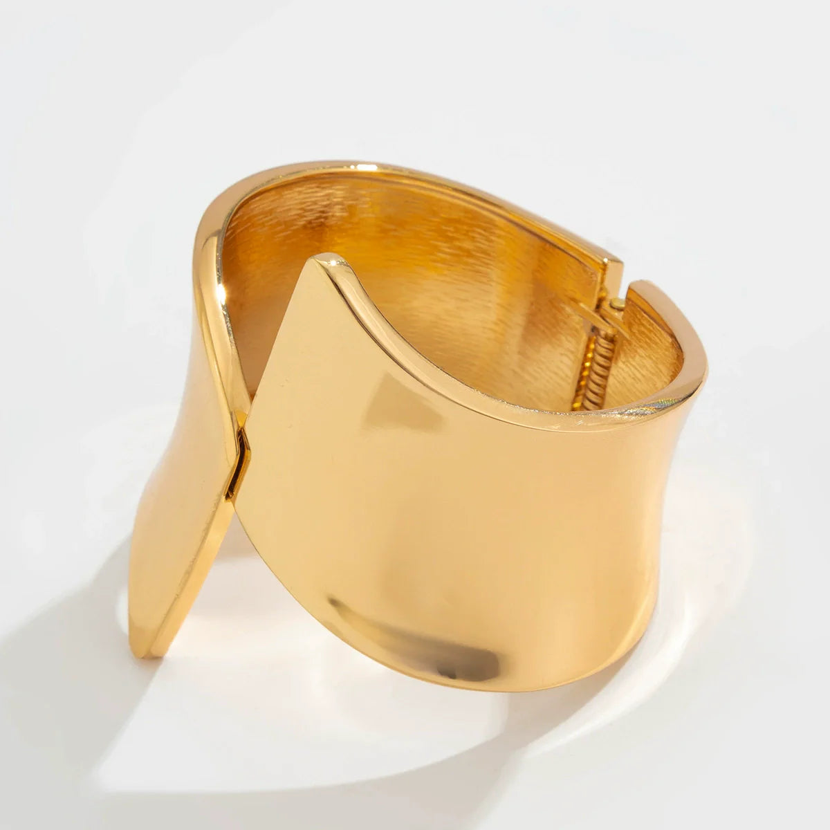 Aiko Geometric Spring Bangle - Gold