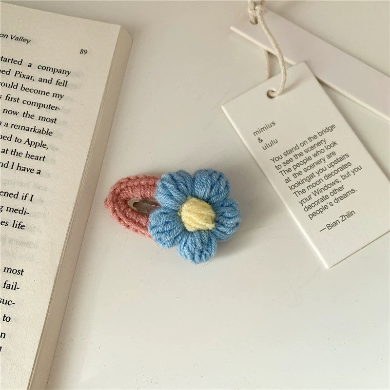 Nyah Petite Floral Hair Clip - Blue [V5XQR9L1]