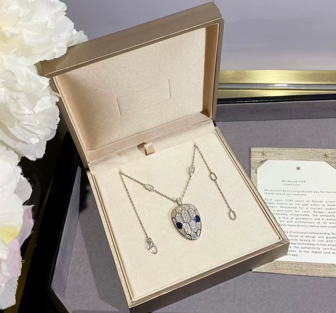 Juliett PavŽ Serpent Necklace - White Gold Blue Agate