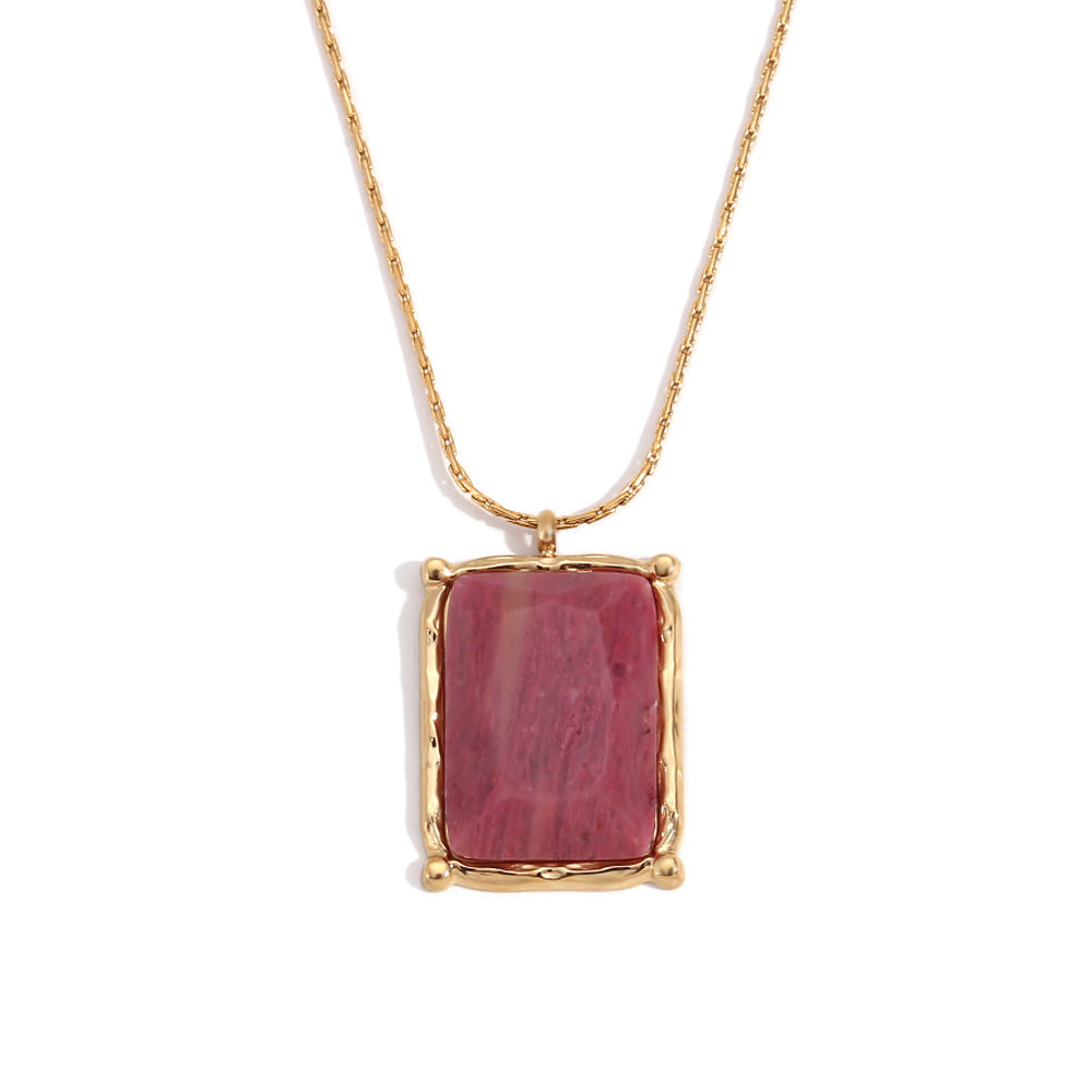 Jean Dainty Stone Necklace - Rectangular Strawberry Quartz Pendant - Gold [BSD5RQ7M]