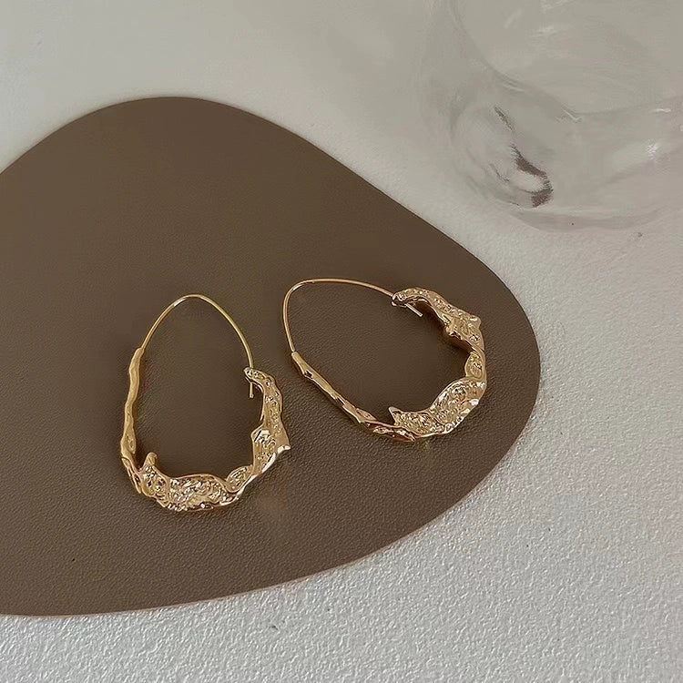 Amada Irregular Metal Earrings - Gold Irregular Metal