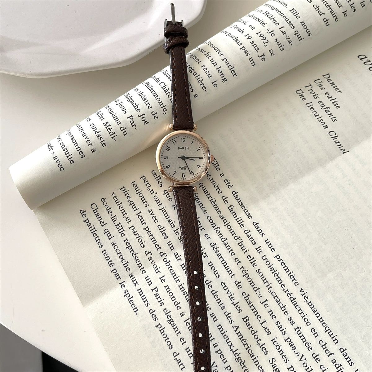 Heidy Petite Round Watch - Coffee Strap [GZATU00Z]