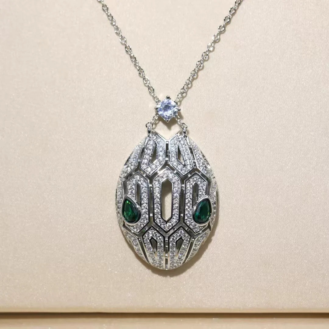 Juliett PavŽ Serpent Necklace - White Gold Hollow