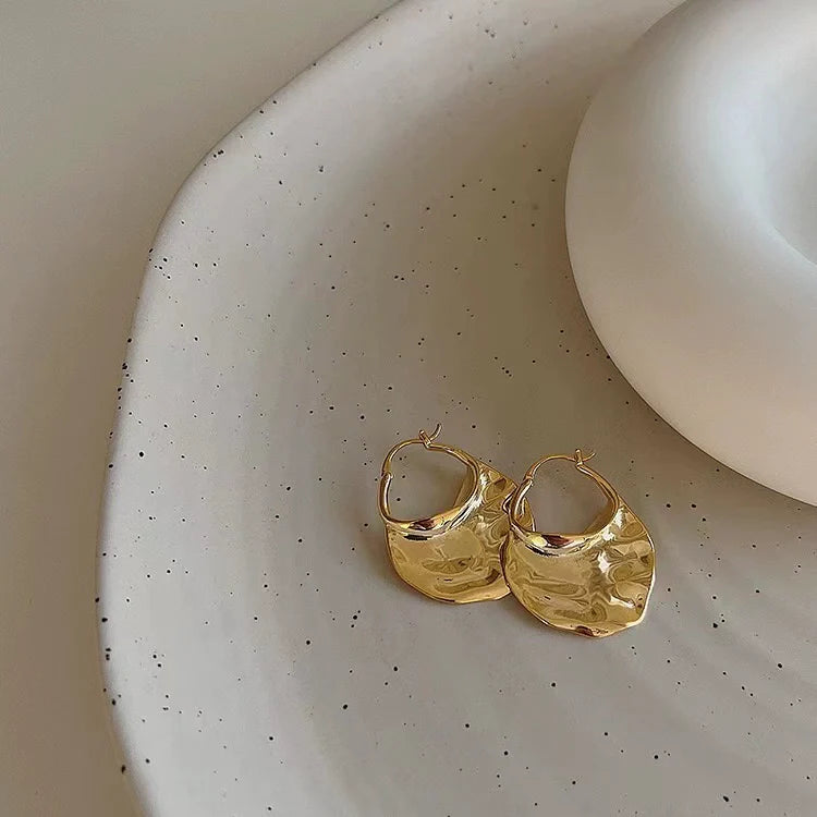 Lareen Sculpted Drip Earrings - Gold