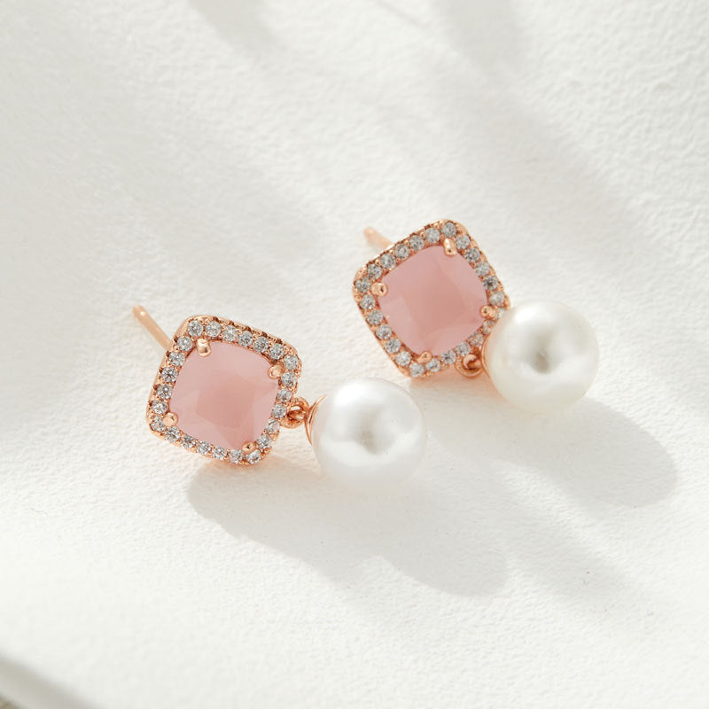 Lyvia Pink Cube Pearl Earrings - Pink [ZFEIUAVR]