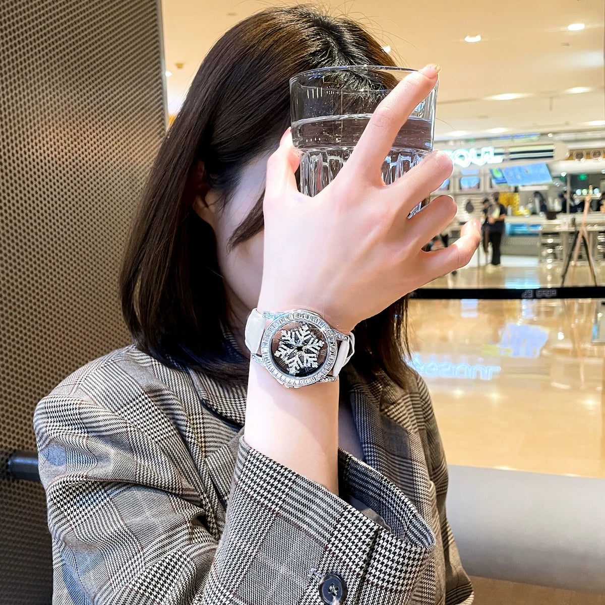 Sasha Starry Barrel Watch - White Silver Snowflake Style