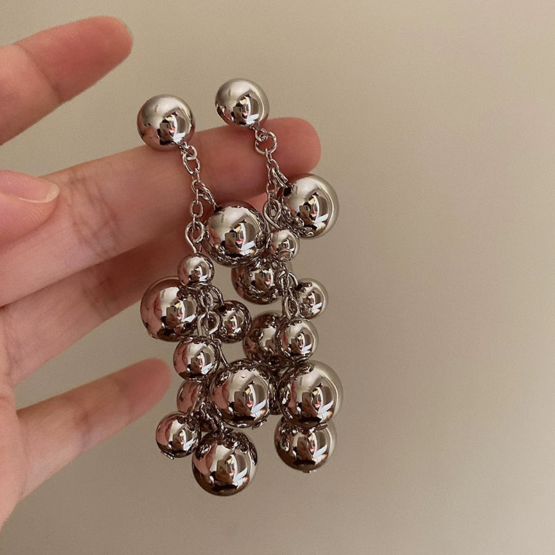 Ciana Sculptural Silver Earrings - Silver [O1CQ4G4S]