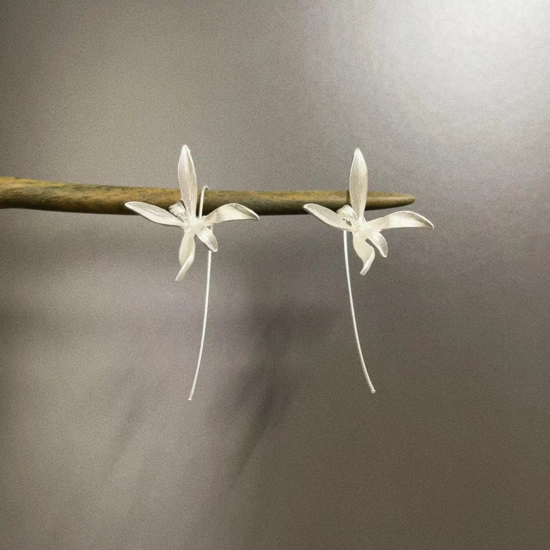 Kynslie Star Cascade Earrings - Pure White Cascade Earrings