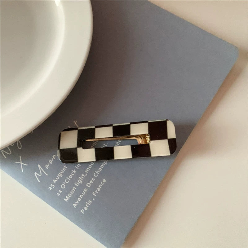 Maris Chic Hair Clips - Hollow Square Duckbill Clip [K0IN1C77]