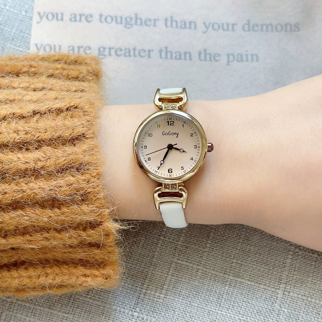 Ashlynne Minimalist Retro Watch - White [ODN7UIW6]