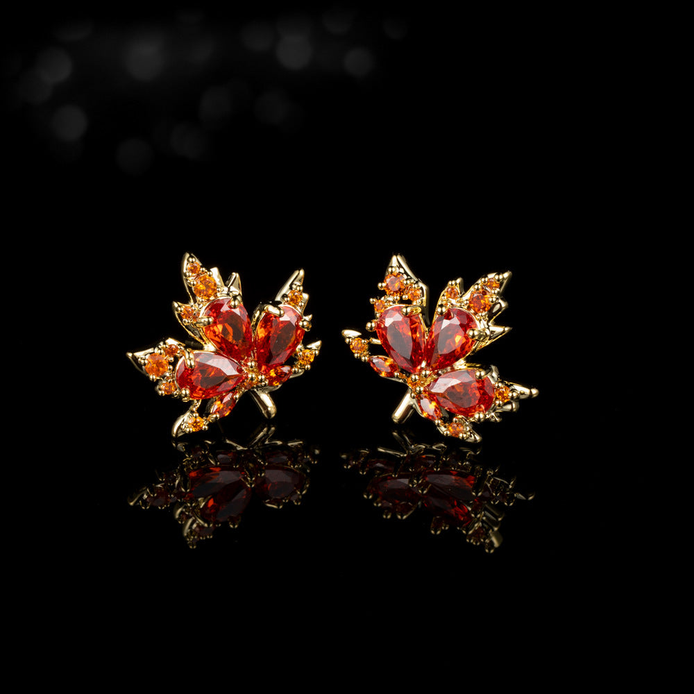 Raena Caramel Leaf Stud Earrings [ZV7YKF86]