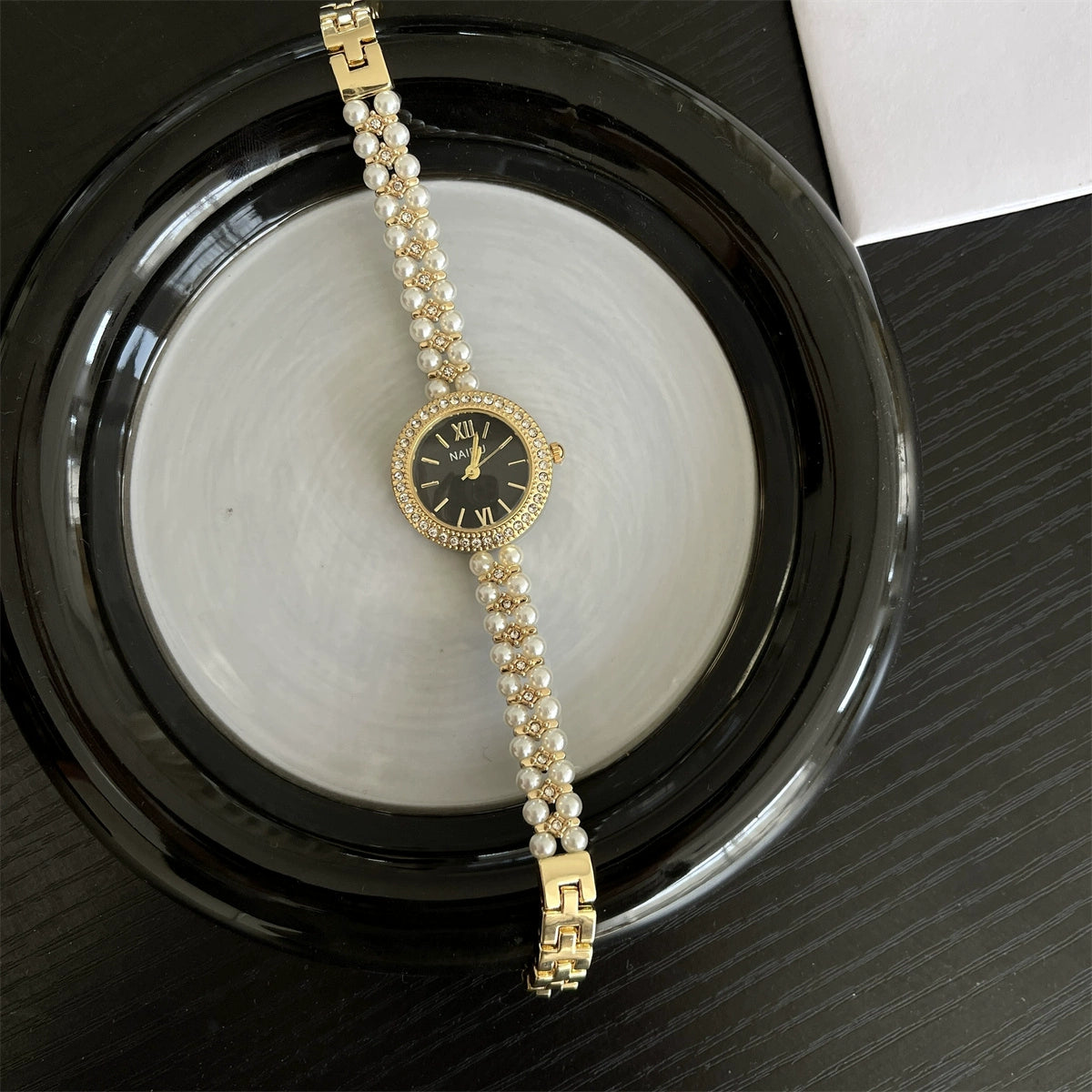 Beckett Starry Pearl Watch - Gold Band Black Dial [VGOEMGFC]