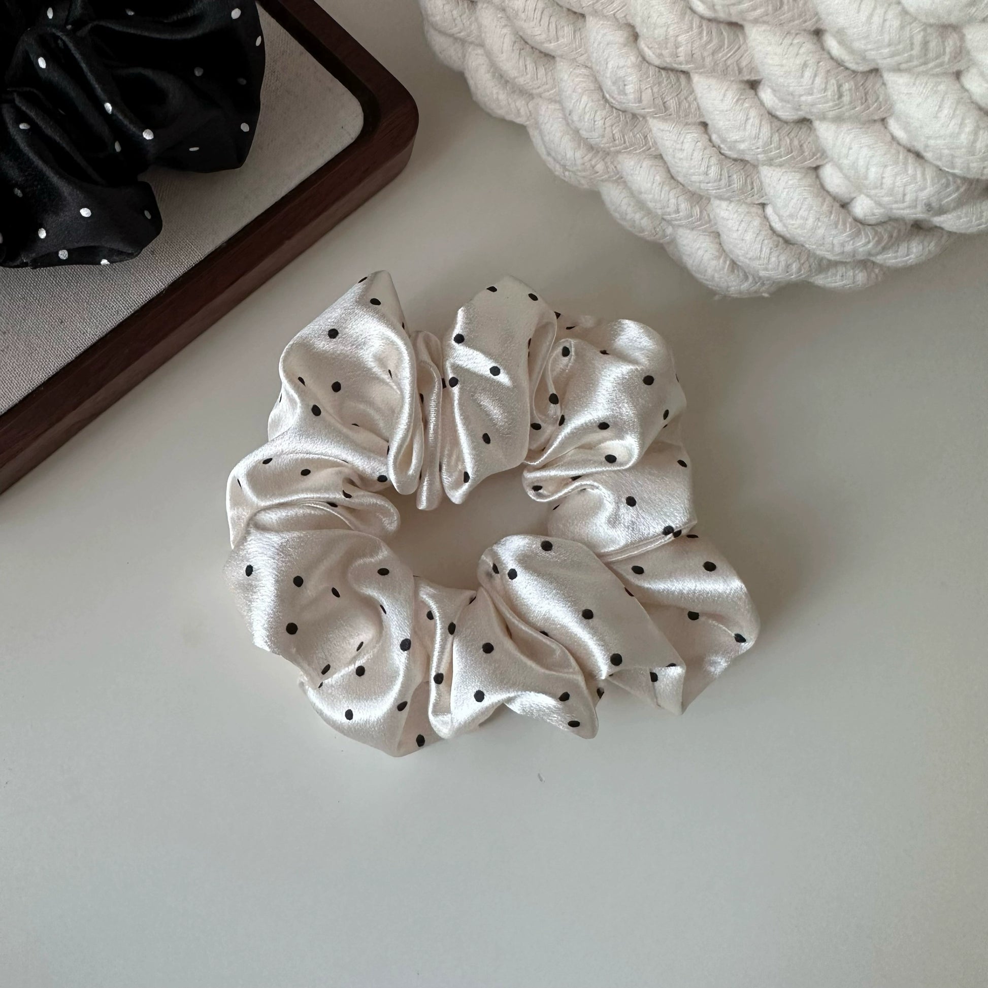 Zaria Polka Dot Satin Scrunchie - Large White [C8VXCW0G]