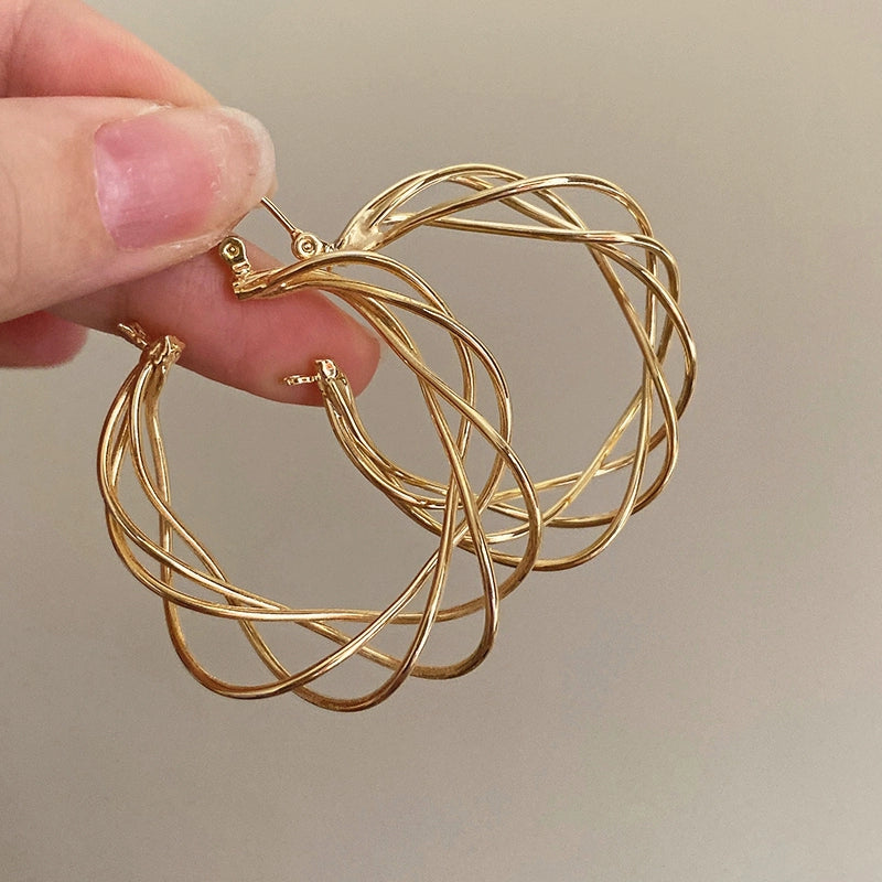 Maddux Sculptural Gold Hoops - Gold [79GI2J2H]