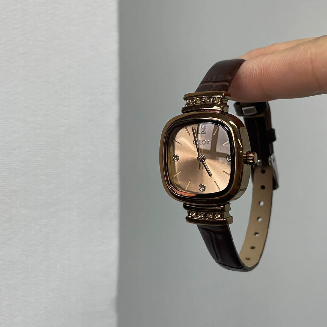 Lelia Elegant Square Watch