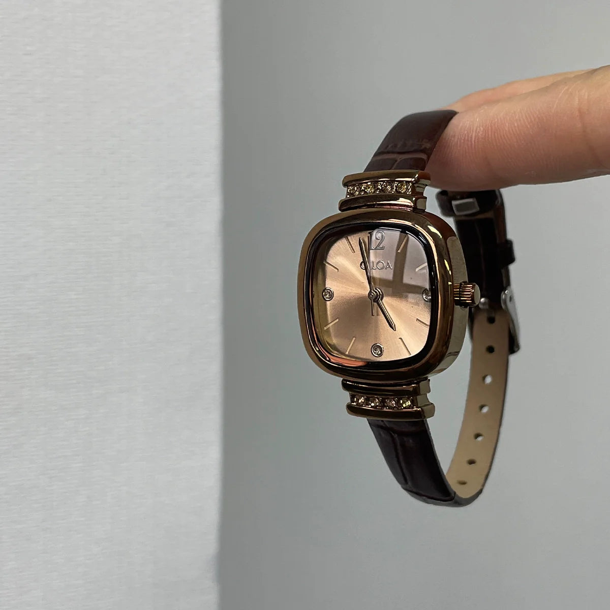 Lelia Elegant Square Watch - Brown Watch