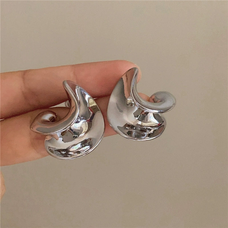 Amilya Sculptural Metal Hoops - Silver [FXRBGU42]