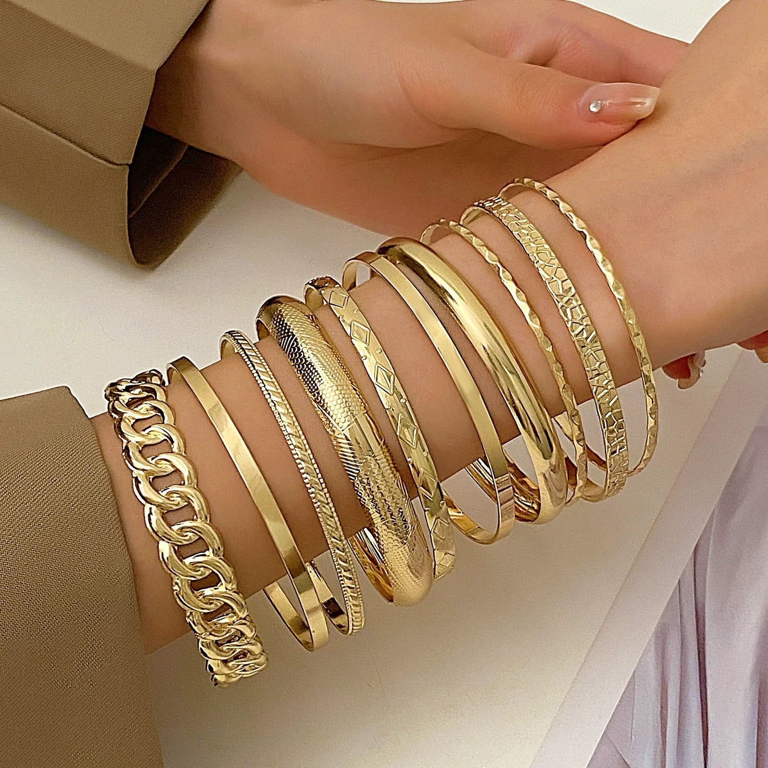 Tracey Vintage Alloy Bangle Set - KC Gold 2