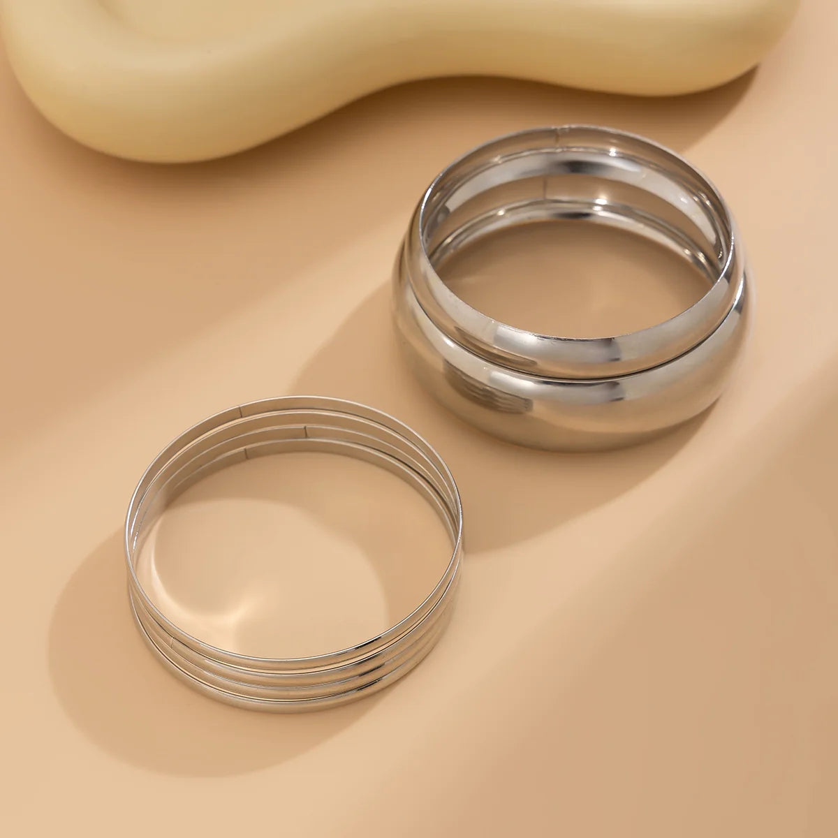 Yaritza Sleek Bangle Set - 6-piece Set Silver
