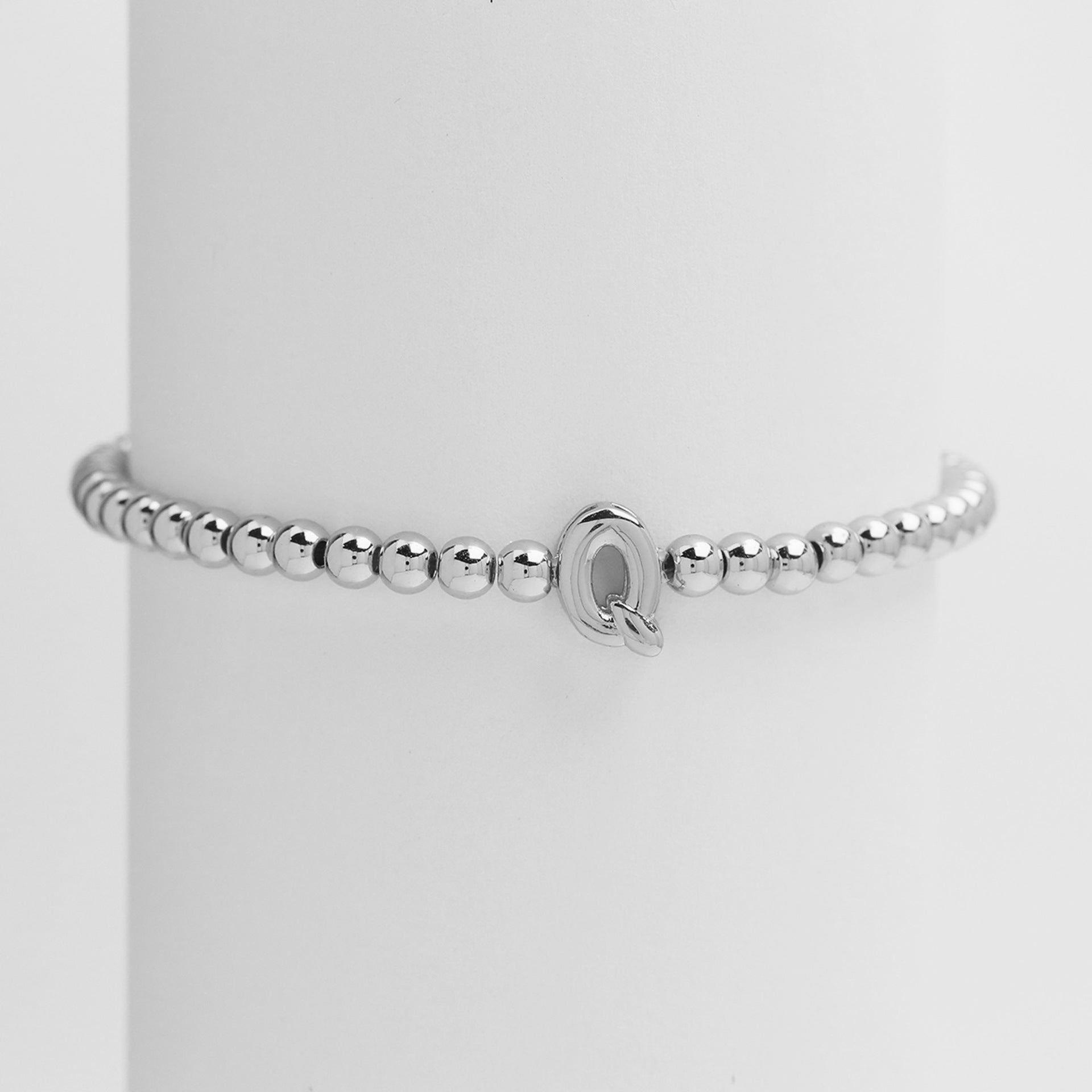 Jorie Polished Letter Bracelet - Silver Q [5LPVA2I9]