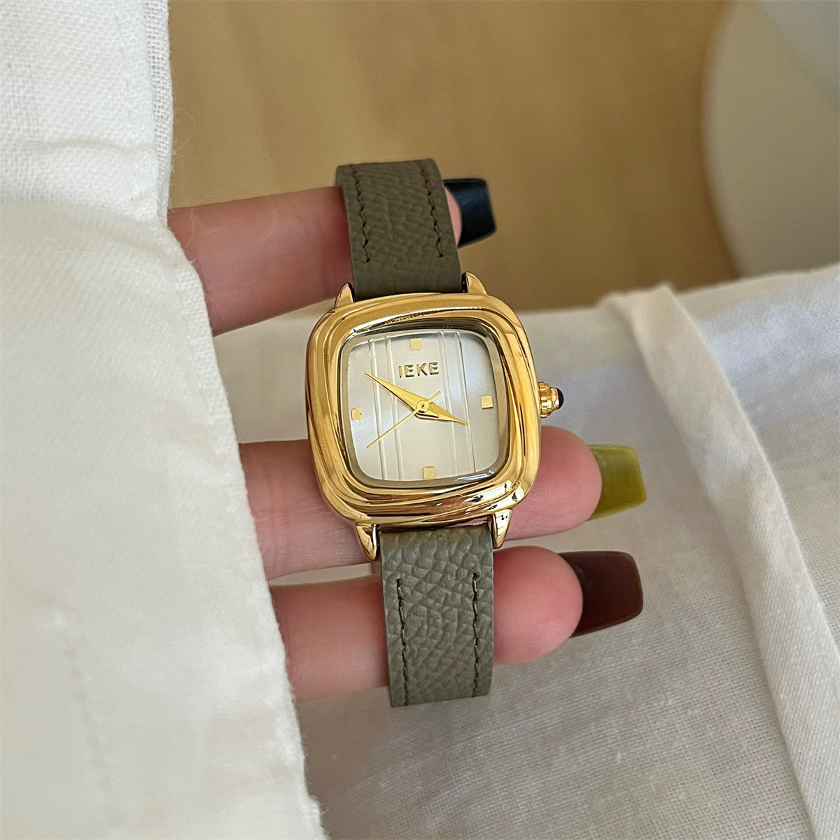 Amberley Retro Leather Watch - Mustard Green Strap with Gold Frame & White Face [V73ICC8A]
