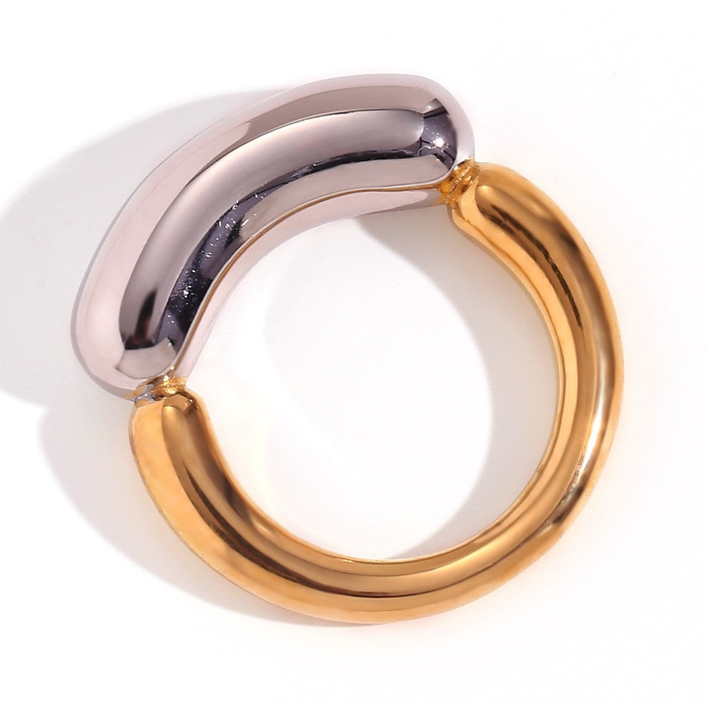 Aja Two-Tone Jewelry Collection - Cast Creative Thick Line Smile Ring - Size 6 [YI2ABKEA]