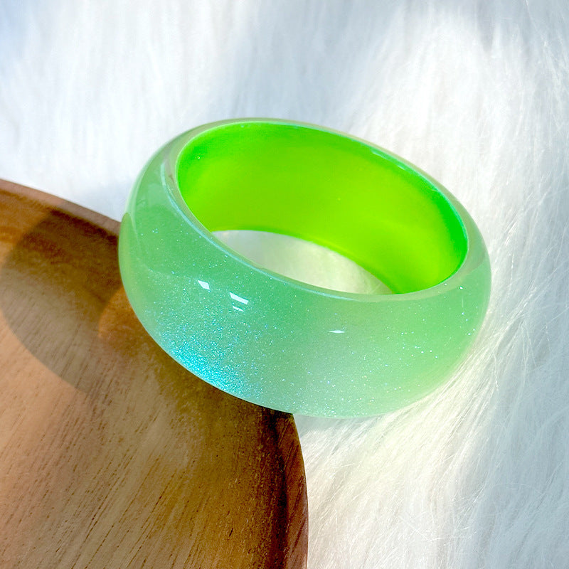Kalilah Glitter Resin Bangle - Green Glitter [QS6OZJ1Q]