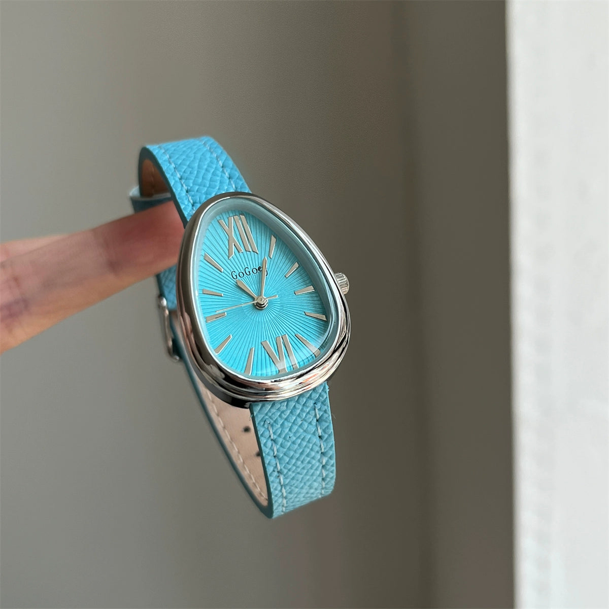 Kenadie Vintage Snake Head Watch - Blue Leather Strap [V9MVEPL0]
