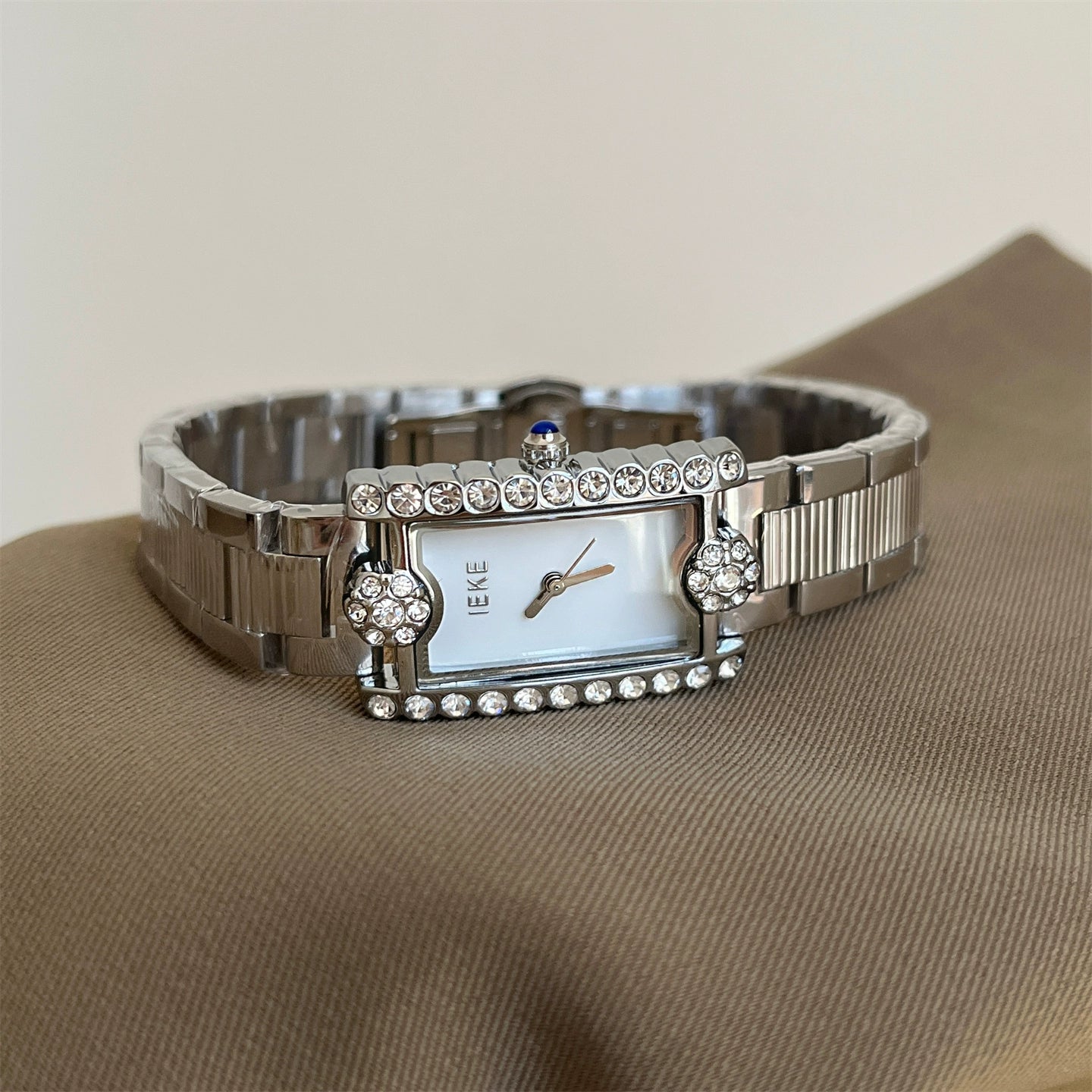 Jordyn Camellia Diamond Watch - Silver Band White Face [SY0G5WBL]