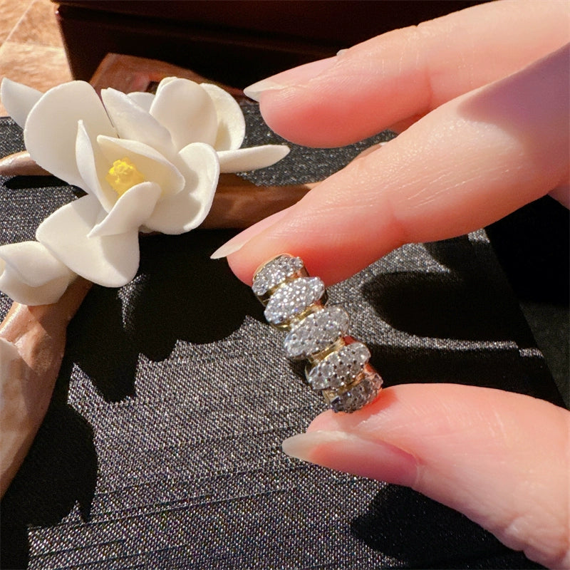 Athziri Gold Ripple Ring - Style Three [N3NRLMCK]