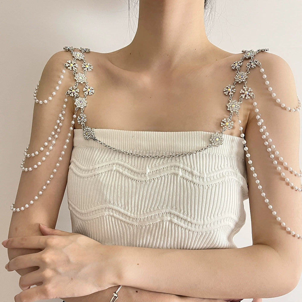 Nuha Rhinestone Pearl Shoulder Chain - Rhinestone Flower Pearl Shoulder Chain [B91Q8TM6]