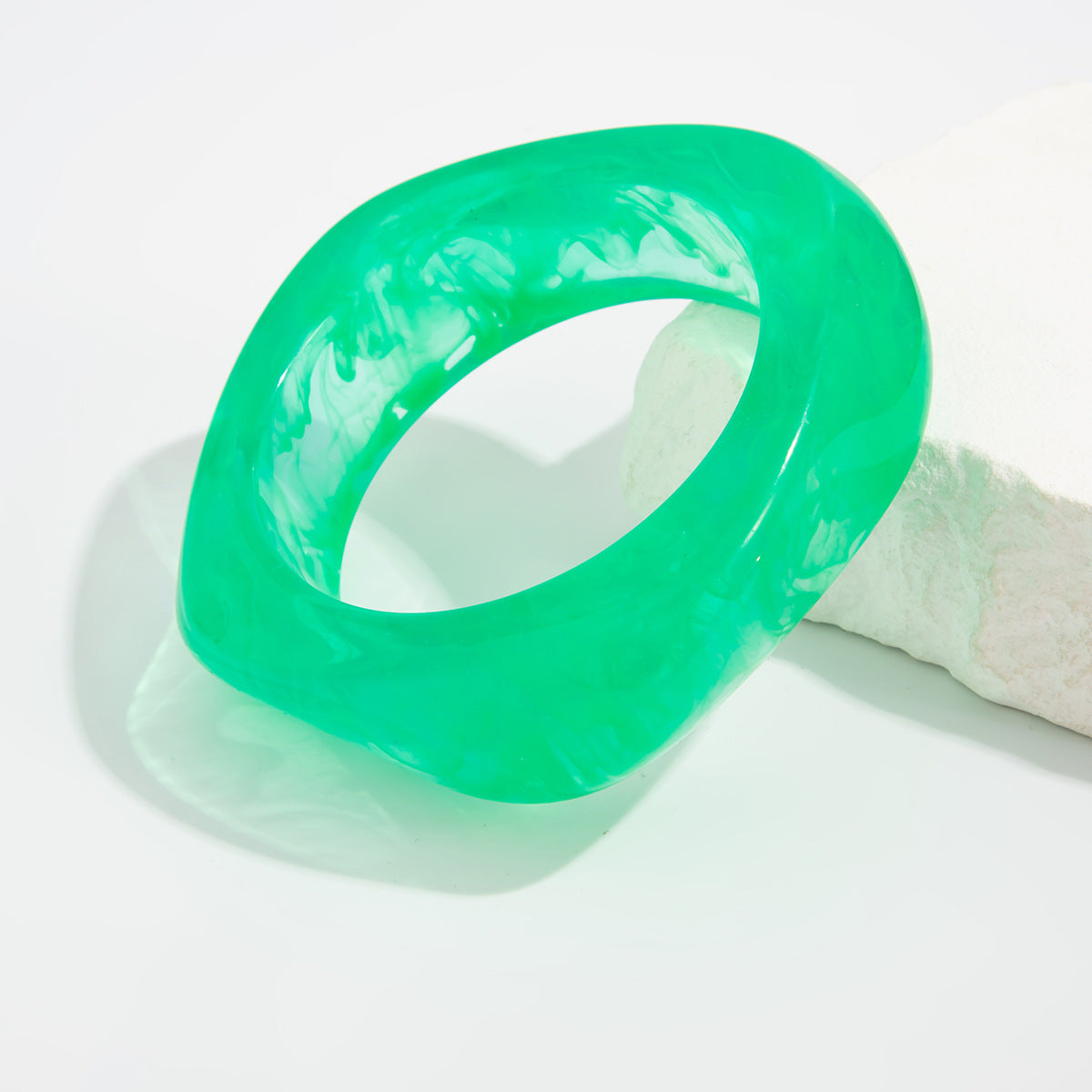 Ahmiya Wave Resin Bangle - Green [ONDKPPD1]