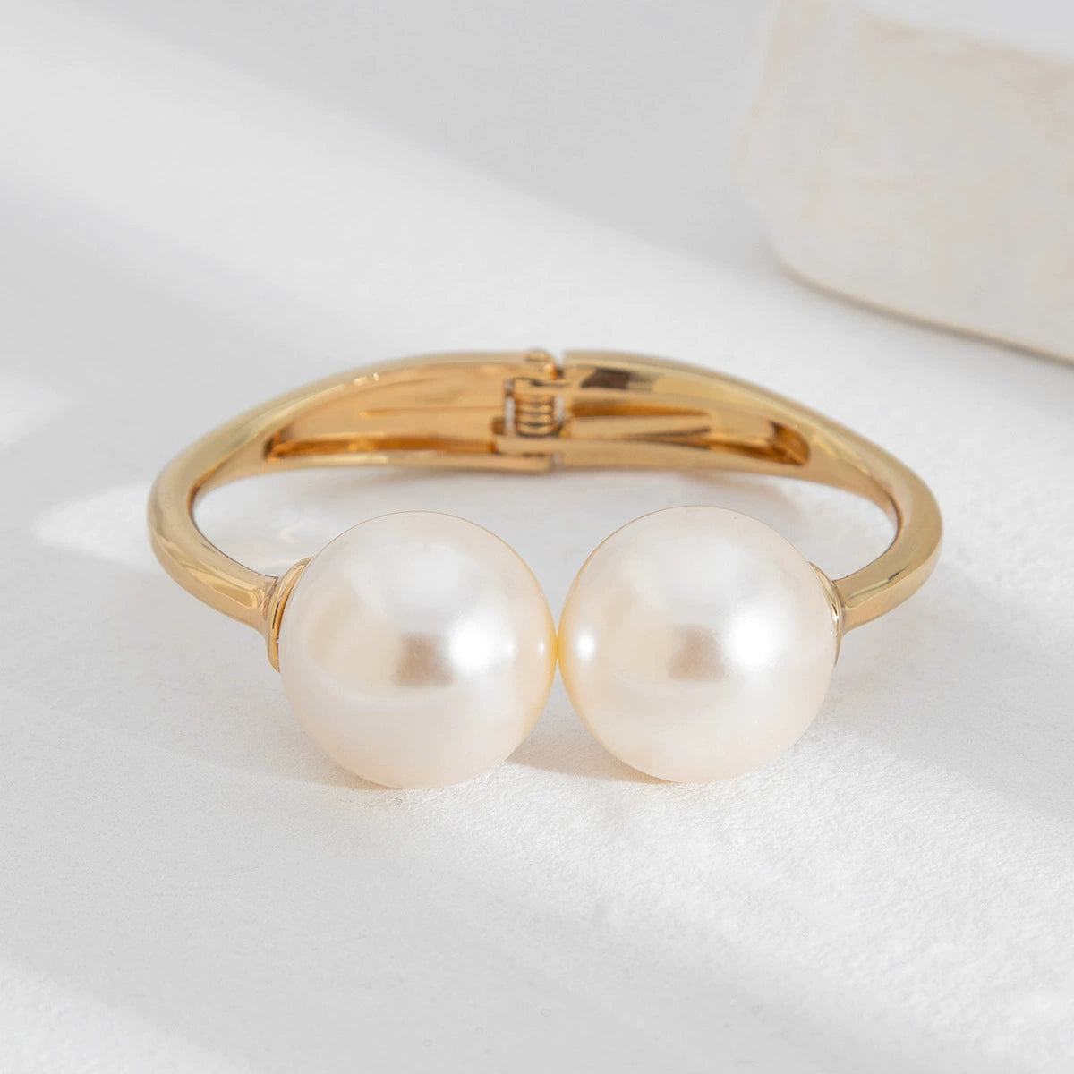 Violetta Sculpted Pearl Bracelet - Bracelet Design 2 Gold [H9RTHUCP]