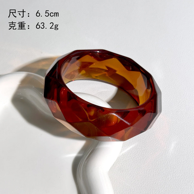 Annamae Statement Resin Bangle - Style A [CWU85Y4N]