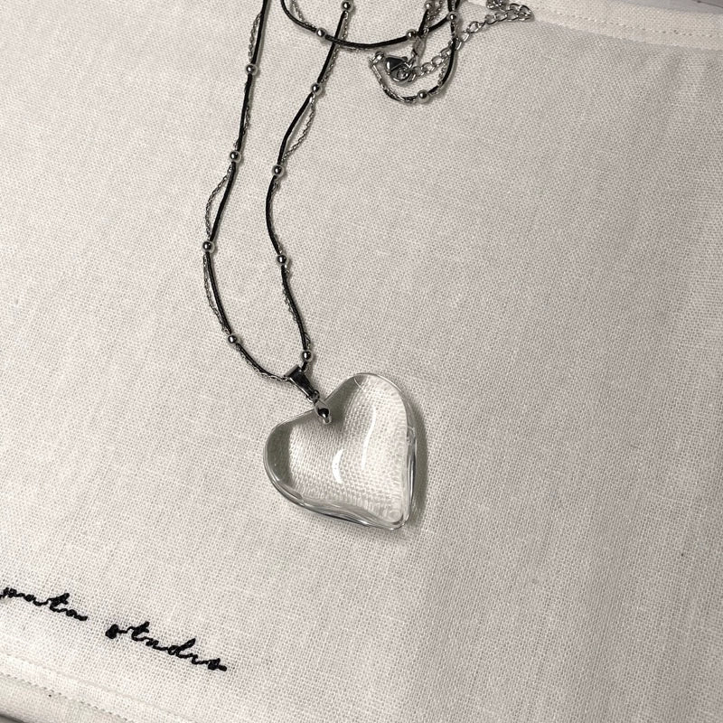 Aasiyah Jelly Heart Necklace - White Heart with Beaded Rope Chain [HHE6UMD0]