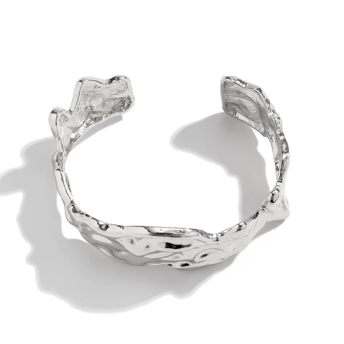 Noemy Sculpted Cuff Bracelet - Silver