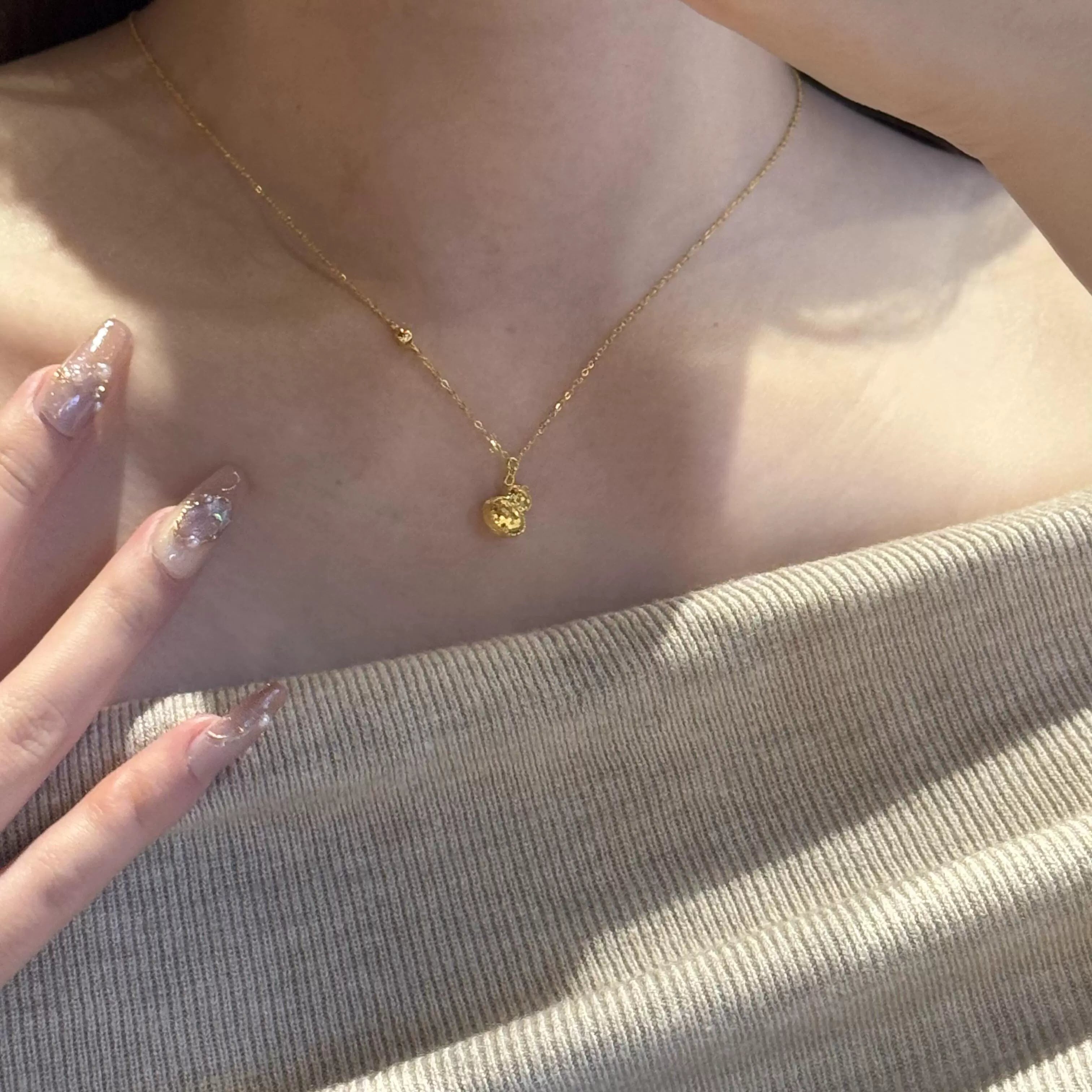 Honest Shimmer Gourd Necklace - Fish Scale Gourd Necklace