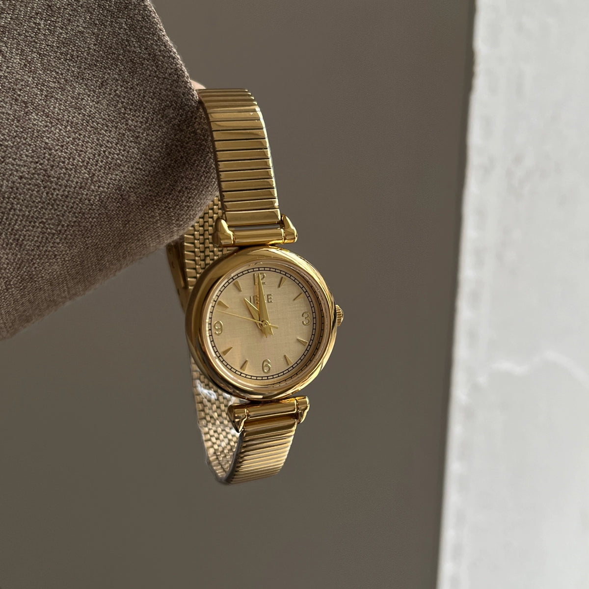 Keily Classic Round Quartz Watch - Gold Milanese Mesh with Gold Dial [PXGKM1JC]