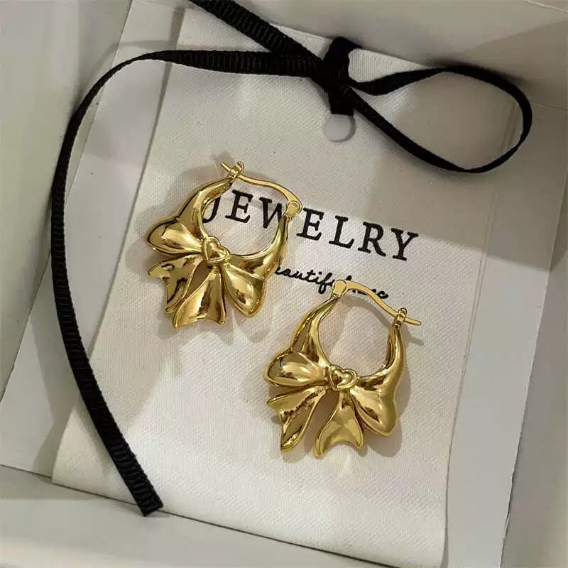 Sharlene Statement Bow Earrings - Gold [N31VGDHK]