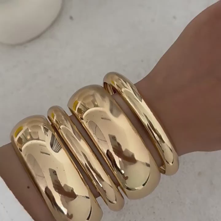 Ayven Polished Statement Bangle Set