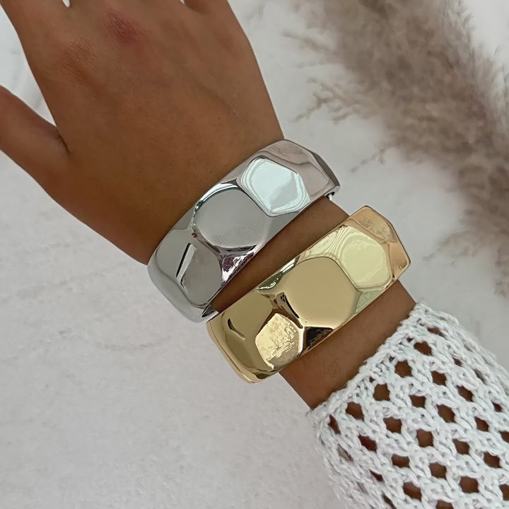 Arianne Sculpted Cuff Bracelet