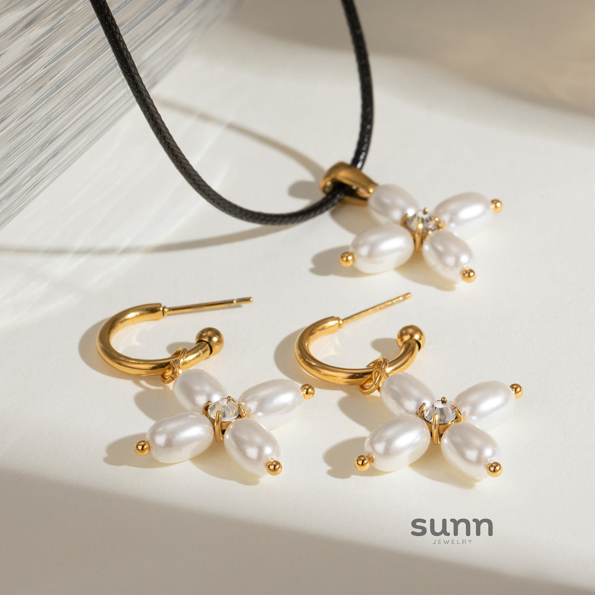 Aairah Pearl Cross Jewelry Set [8AY47I9E]