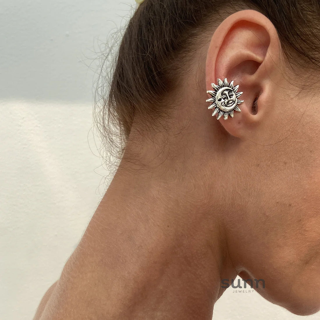 Aaleyah Retro Celestial Ear Cuff