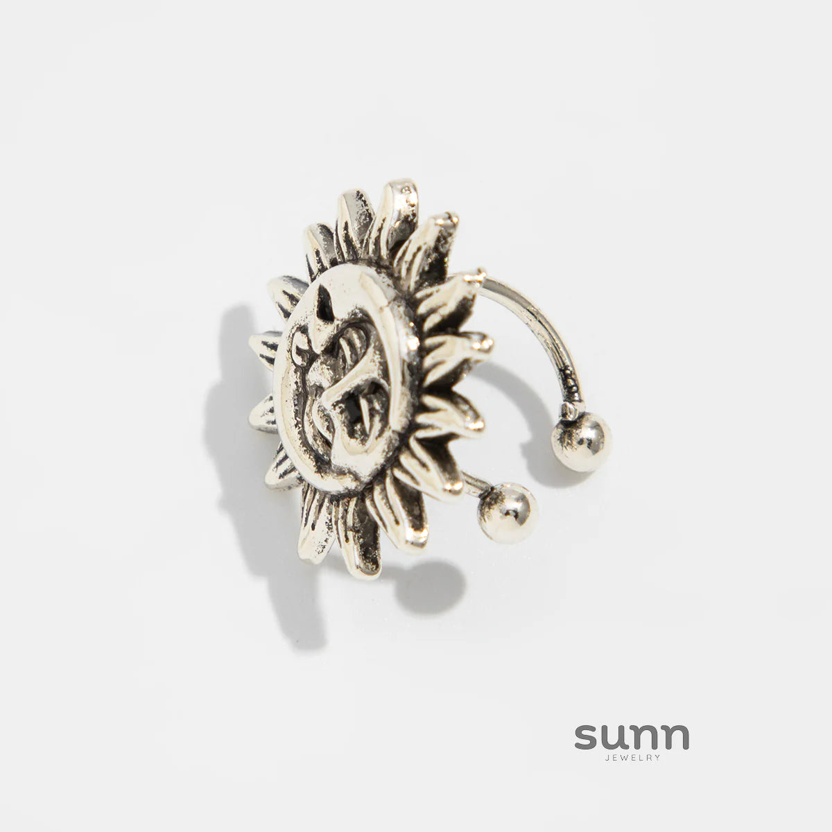 Aaleyah Retro Celestial Ear Cuff