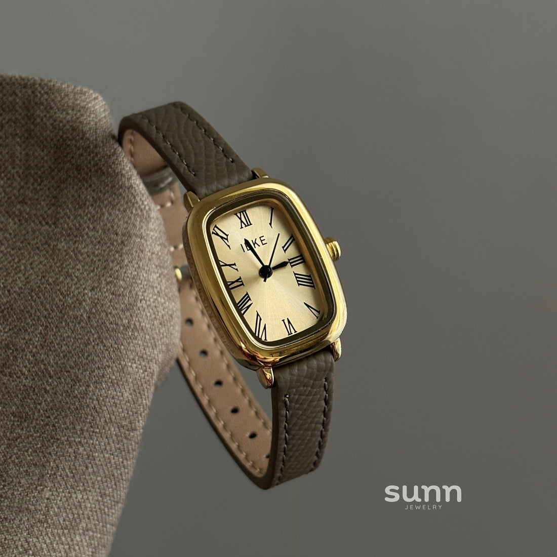 Aaleyah Roman Oval Watch [SWSJYVPR]