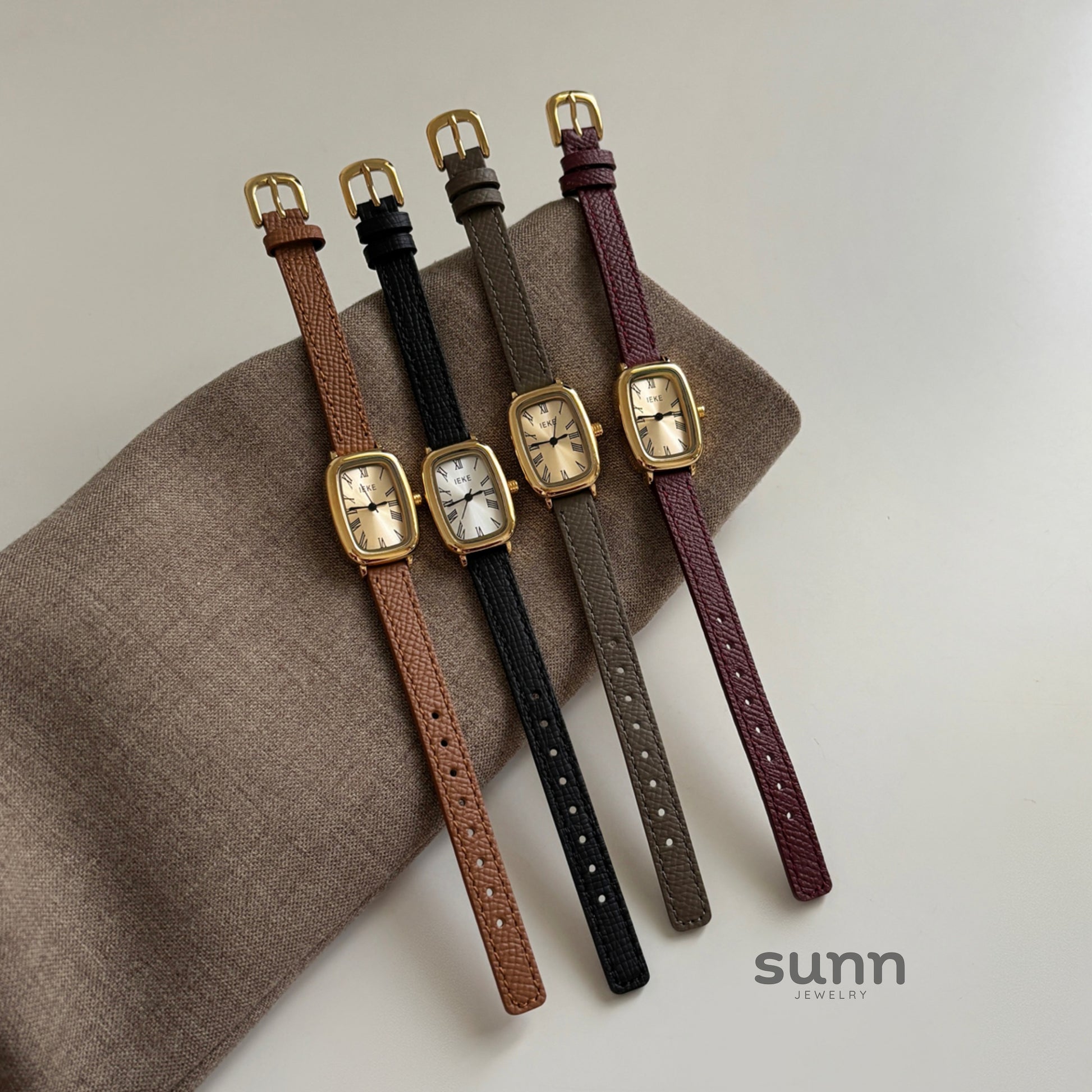 Aaleyah Roman Oval Watch [8C8R3PJH]